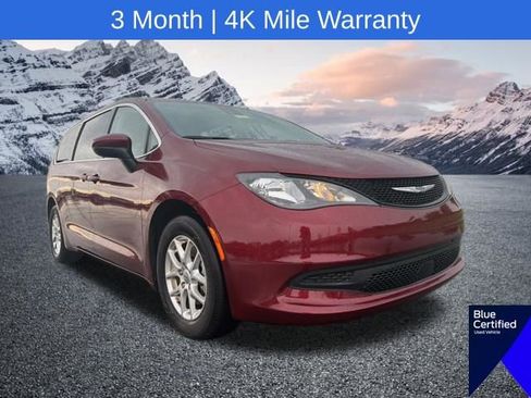 Used 2023 Chrysler Voyager LX FWD image 1