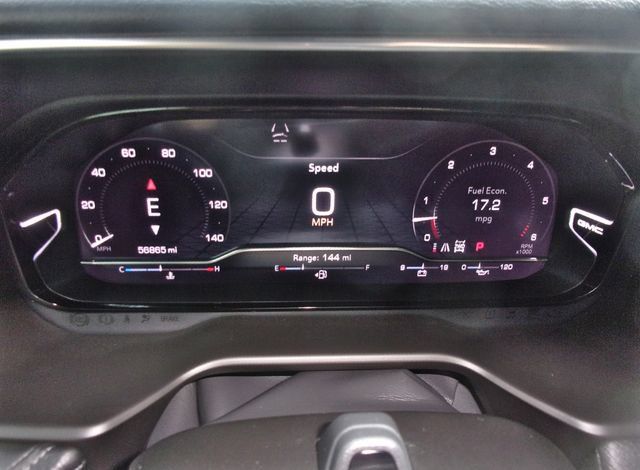 Used 2023 GMC Yukon XL Denali w/ Denali Reserve Package AWD/4WD image 27