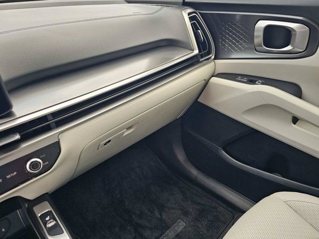 Used 2025 Kia Sorento S w/ Panoramic Sunroof Package FWD image 26