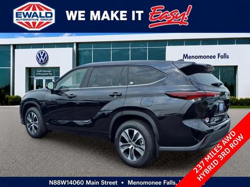 Used 2026 Toyota Highlander XLE AWD/4WD image 5
