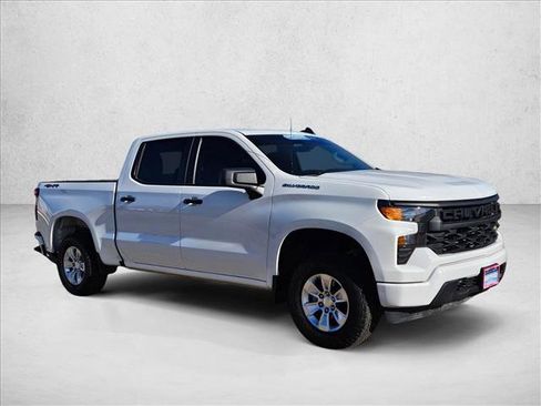 Certified 2024 Chevrolet Silverado 1500 Custom image 3