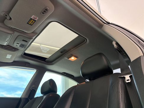 Used 2003 Nissan Altima 3.5 SE image 16