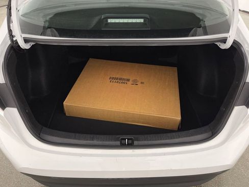 Certified 2024 Toyota Corolla LE image 10