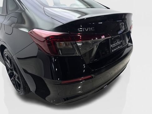 Used 2025 Honda Civic Sport image 19