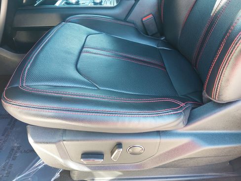 Used 2021 Ford Expedition Max Limited image 31