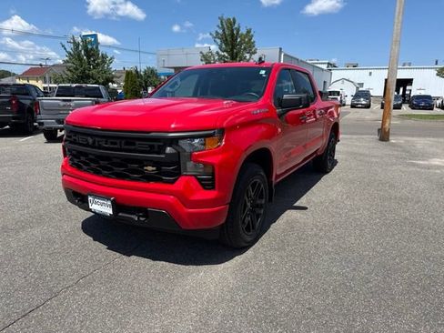 Used 2024 Chevrolet Silverado 1500 Custom AWD/4WD image 2