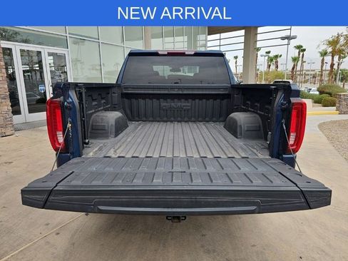 Used 2023 GMC Sierra 1500 SLT w/ SLT Premium Package AWD/4WD image 20