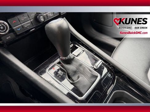 Used 2025 Jeep Compass Limited AWD/4WD image 16