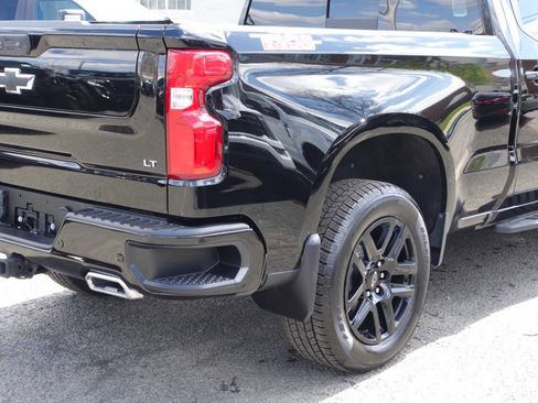 Used 2022 Chevrolet Silverado 1500 LT Trail Boss image 11