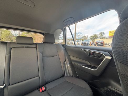 Used 2025 Toyota RAV4 LE image 37
