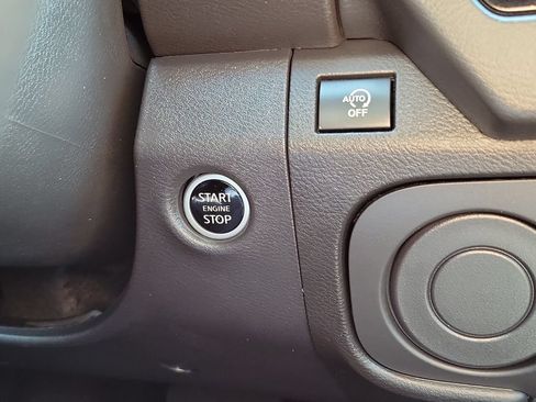 Used 2025 Nissan Frontier Pro-X w/ Pro Convenience Package RWD image 26