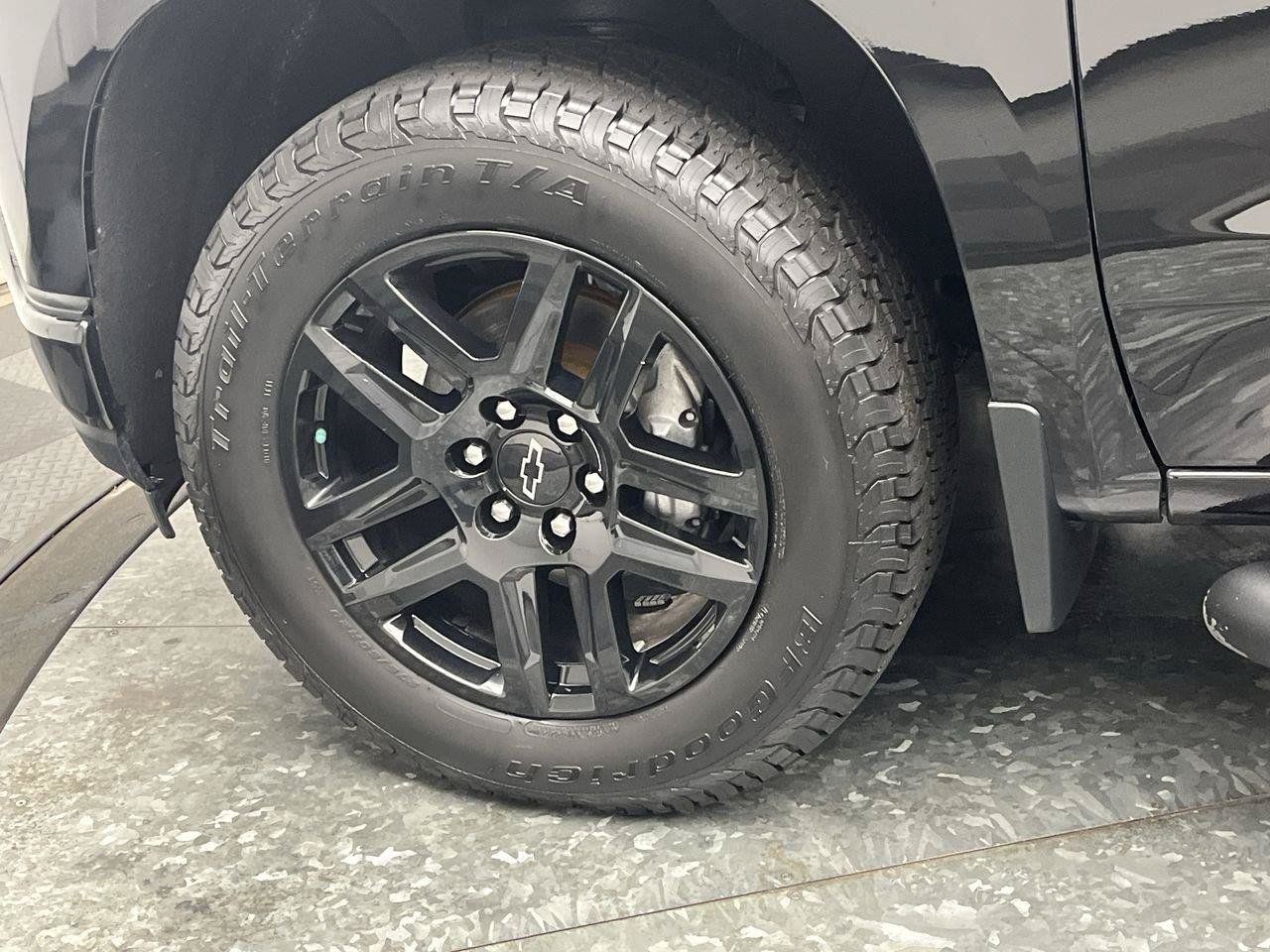Certified 2021 Chevrolet Silverado 1500 Custom w/ Rally Edition AWD/4WD image 33