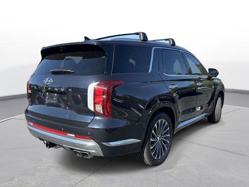 Used 2024 Hyundai Palisade Calligraphy image 6