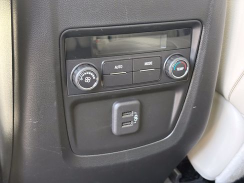 Used 2024 Buick Enclave Essence w/ Experience Buick Package AWD/4WD image 14