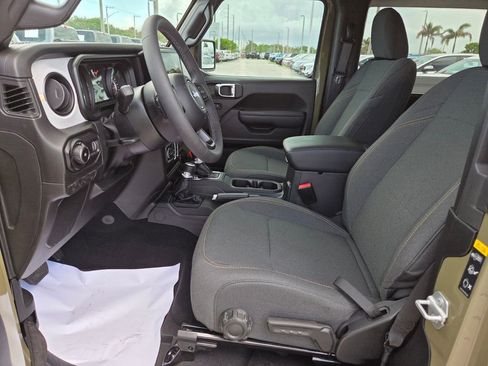 Used 2025 Jeep Wrangler Sport AWD/4WD image 25