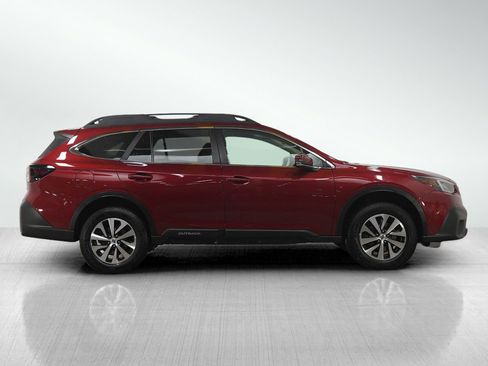 Used 2020 Subaru Outback Premium image 6
