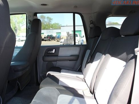 Used 2006 Ford Expedition XLT AWD/4WD image 21