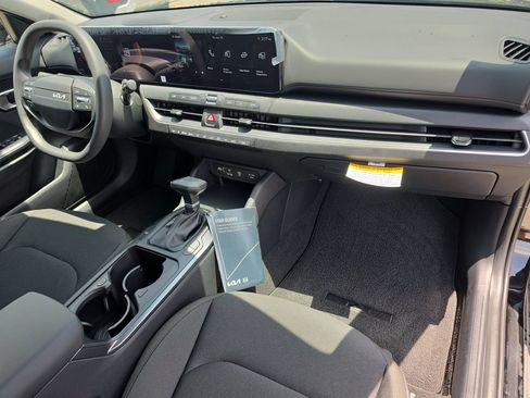 New 2026 Kia K4 FWD image 11