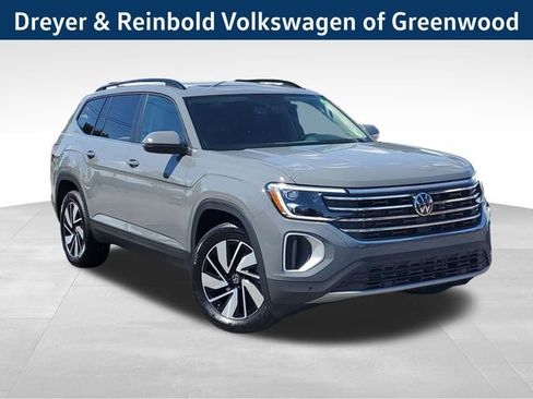 New 2026 Volkswagen Atlas SE image 1