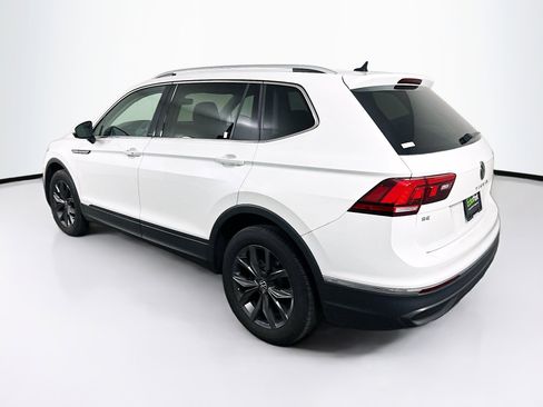 Used 2023 Volkswagen Tiguan SE image 5