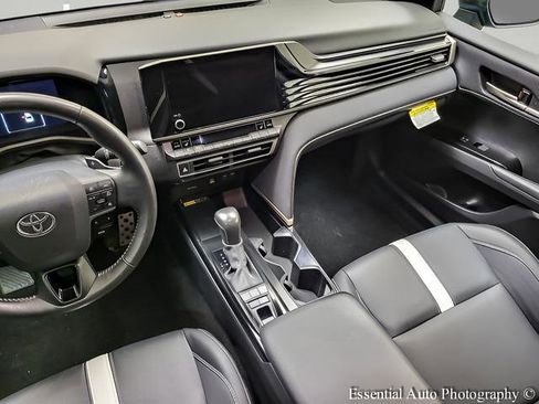 Certified 2025 Toyota Camry SE image 13