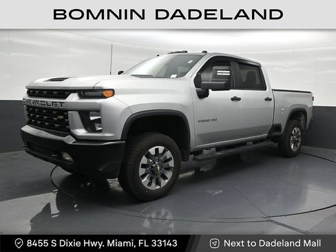 Used 2022 Chevrolet Silverado 2500 Custom w/ Custom Convenience Package AWD/4WD image 1