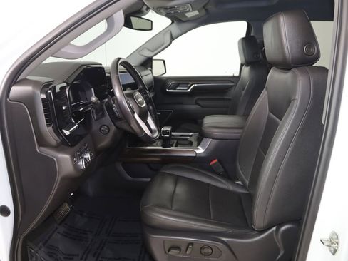 Used 2023 GMC Sierra 1500 SLT w/ SLT Convenience Package image 11
