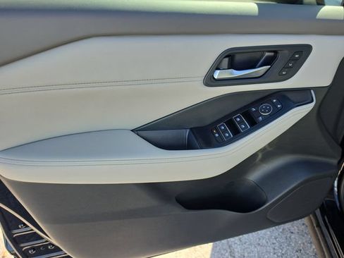 Certified 2023 Nissan Rogue SL w/ SL Premium Package AWD/4WD image 18