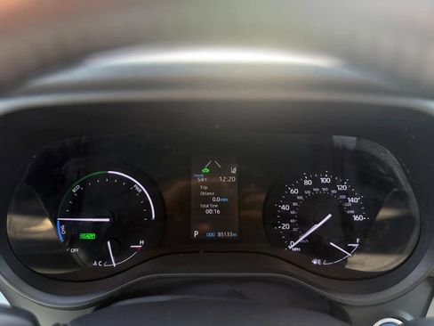 Used 2021 Toyota Sienna XLE w/ XLE Plus Package image 16