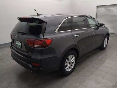 Used 2020 Kia Sorento LX FWD image 9