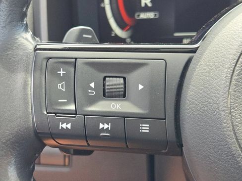 Used 2021 Nissan Rogue Platinum AWD/4WD image 30