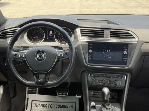 Used 2021 Volkswagen Tiguan SE R-Line image 20
