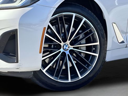 Used 2023 BMW 530i xDrive w/ Premium Package image 17