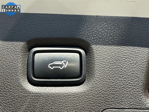 Used 2019 Hyundai Santa Fe FWD image 12