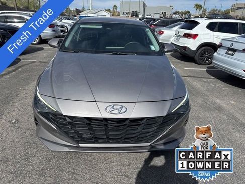Used 2023 Hyundai Elantra SEL FWD image 2