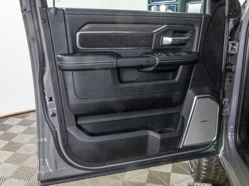 New 2026 RAM 3500 Laramie AWD/4WD image 30