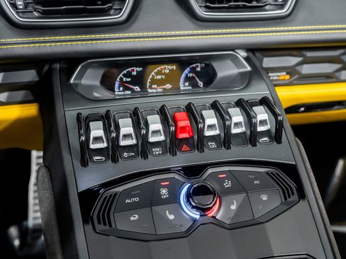 Used 2016 Lamborghini Huracan LP 610-4 image 39