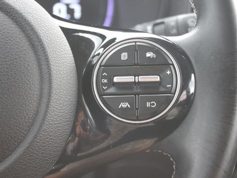 Used 2023 Kia Soul GT-Line FWD image 16