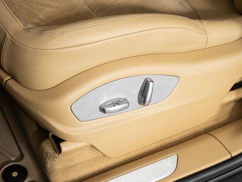 Used 2016 Porsche Macan S image 16