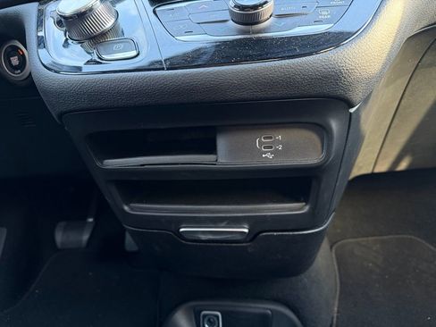 Used 2026 Chrysler Pacifica Select FWD image 19