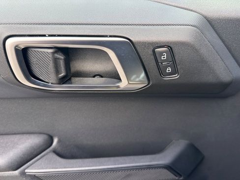 Used 2025 Ford Bronco Big Bend image 12