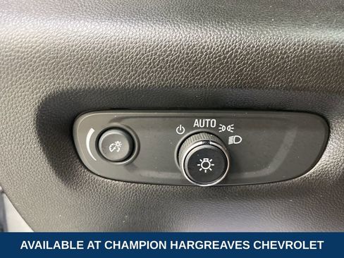 Used 2023 Chevrolet Traverse Premier AWD/4WD image 23