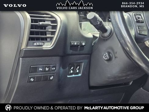 Used 2016 Lexus NX 200t FWD w/ Luxury Package image 17