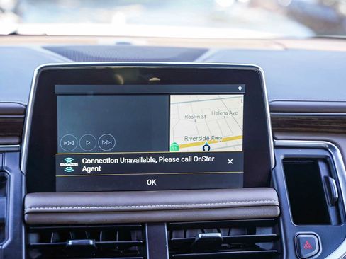 Used 2021 Chevrolet Tahoe High Country w/ Premium Package image 14