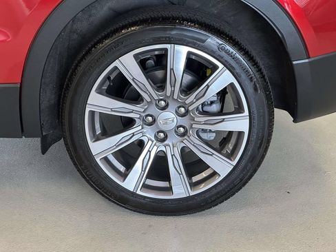 Used 2023 Cadillac XT4 Premium Luxury AWD/4WD image 9