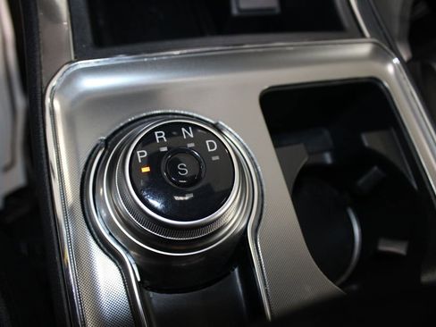 Used 2024 Ford Edge Titanium image 44