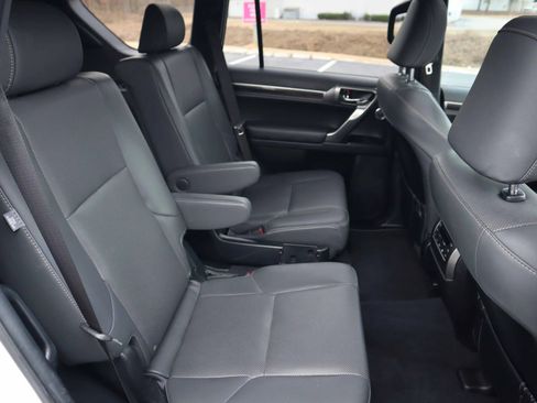 Used 2022 Lexus GX 460 Premium image 5