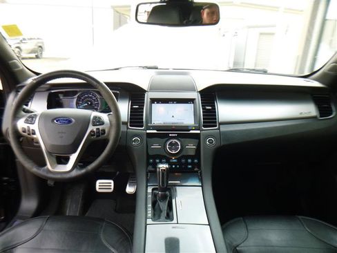 Used 2018 Ford Taurus SHO w/ Sho Performance Package image 9