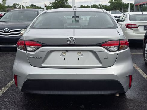 Used 2024 Toyota Corolla LE FWD image 6