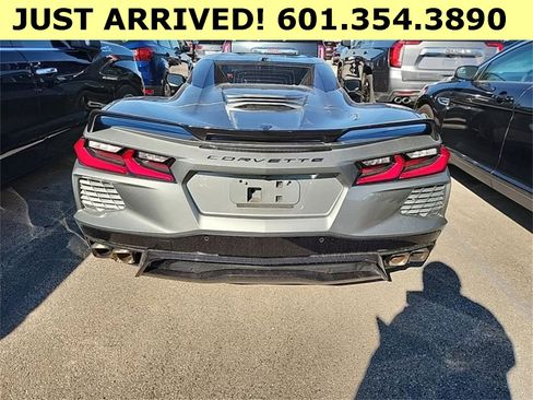 Used 2022 Chevrolet Corvette Stingray w/ Z51 Performance Package image 4